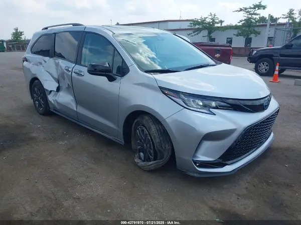 5TDDSKFC0SS196921 2025 TOYOTA SIENNA - Image 1