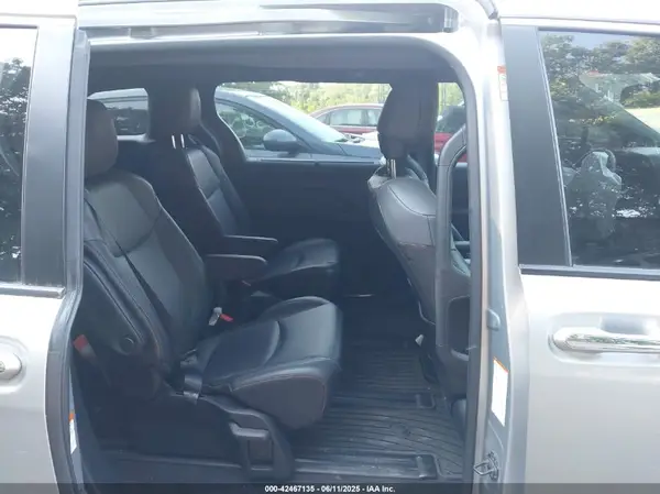 5TDDSKFC1MS026604 2021 TOYOTA SIENNA - Image 8