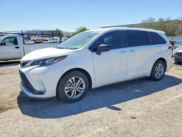 5TDDSKFC1NS057496 2022 TOYOTA SIENNA - Image 1