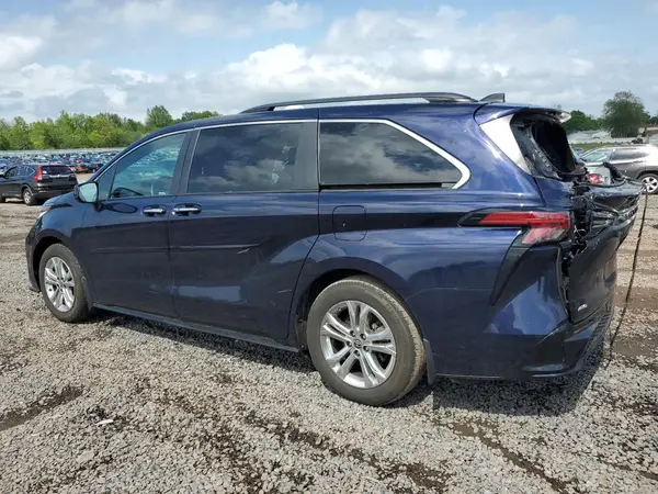 5TDDSKFC1NS059278 2022 TOYOTA SIENNA - Image 2