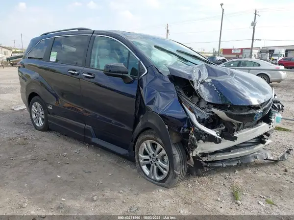 5TDDSKFC2PS107275 2023 TOYOTA SIENNA - Image 1