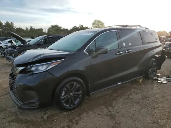 5TDDSKFC2RS114018 2024 TOYOTA SIENNA - Image 1