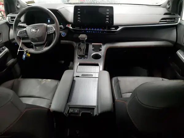 5TDDSKFC2RS117341 2024 TOYOTA SIENNA - Image 8