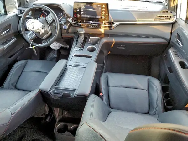 5TDDSKFC2RS120739 2024 TOYOTA SIENNA - Image 8