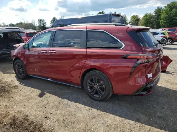 5TDDSKFC2RS129523 2024 TOYOTA SIENNA - Image 2