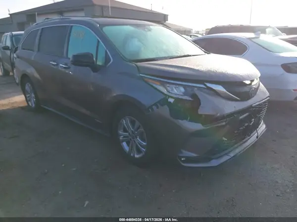 5TDDSKFC3MS026281 2021 TOYOTA SIENNA - Image 1