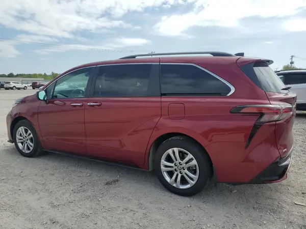 5TDDSKFC3PS103672 2023 TOYOTA SIENNA - Image 2