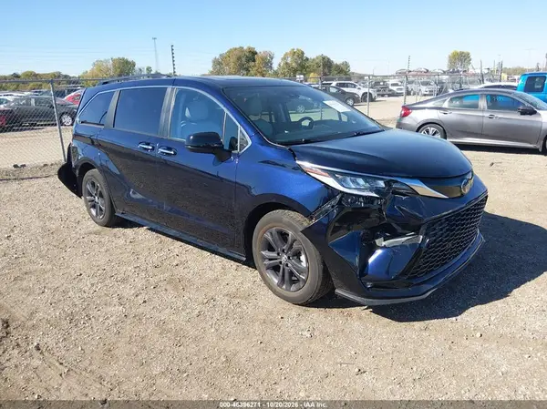 5TDDSKFC3RS149991 2024 TOYOTA SIENNA - Image 1