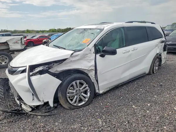 5TDDSKFC4NS059419 2022 TOYOTA SIENNA - Image 1