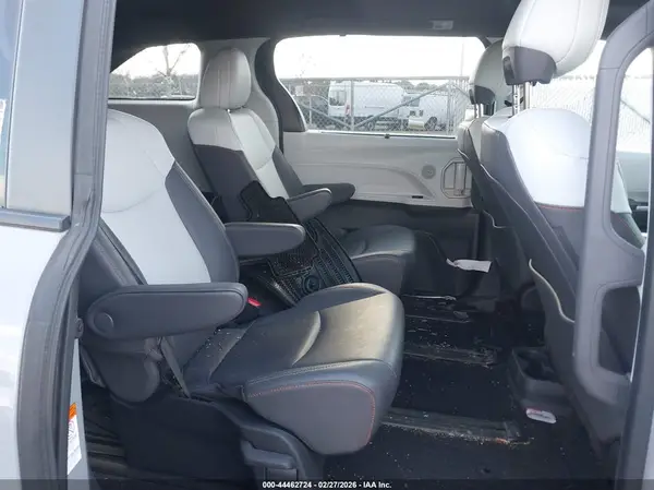5TDDSKFC4PS081830 2023 TOYOTA SIENNA - Image 8