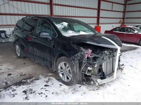 5TDDSKFC5NS072356 2022 TOYOTA SIENNA - Image 1
