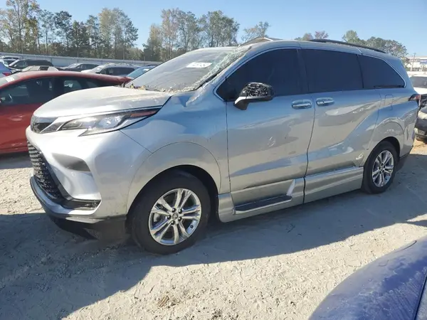 5TDDSKFC5PS086485 2023 TOYOTA SIENNA - Image 1