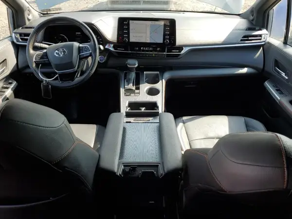 5TDDSKFC5PS104208 2023 TOYOTA SIENNA - Image 8