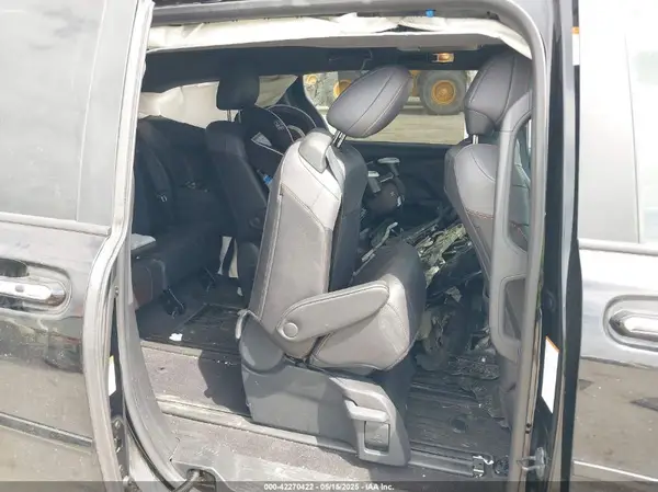 5TDDSKFC5PS104449 2023 TOYOTA SIENNA - Image 8