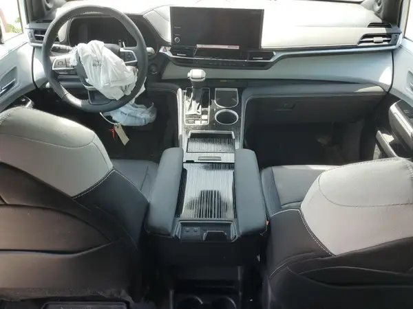 5TDDSKFC5SS157919 2025 TOYOTA SIENNA - Image 8