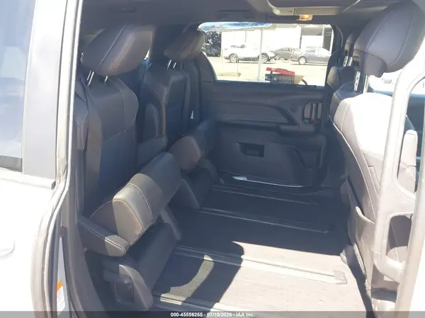 5TDDSKFC6PS085085 2023 TOYOTA SIENNA - Image 8
