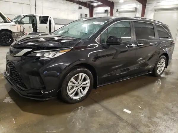 5TDDSKFC6PS098273 2023 TOYOTA SIENNA - Image 1