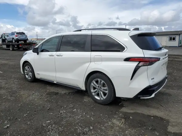 5TDDSKFC7MS037087 2021 TOYOTA SIENNA - Image 2