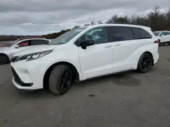 5TDDSKFC7NS052495 2022 TOYOTA SIENNA