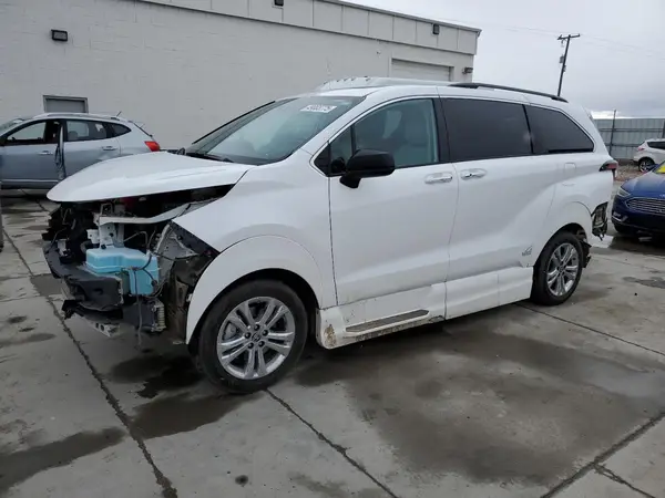 5TDDSKFC7PS089050 2023 TOYOTA SIENNA - Image 1