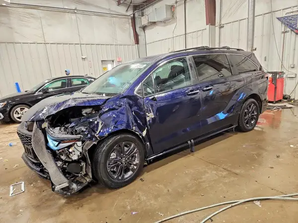 5TDDSKFC7RS114337 2024 TOYOTA SIENNA - Image 1