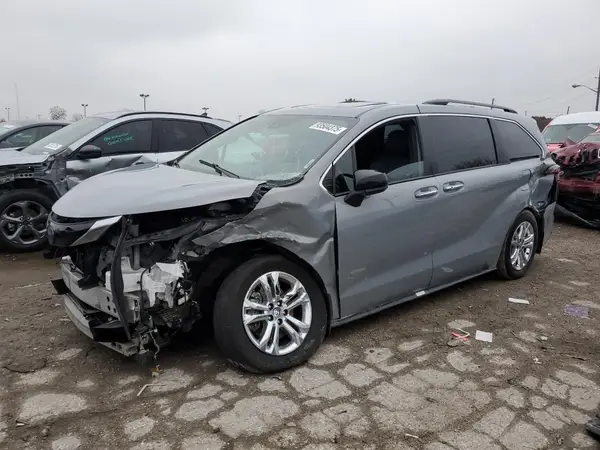 5TDDSKFC8PS102498 2023 TOYOTA SIENNA - Image 1