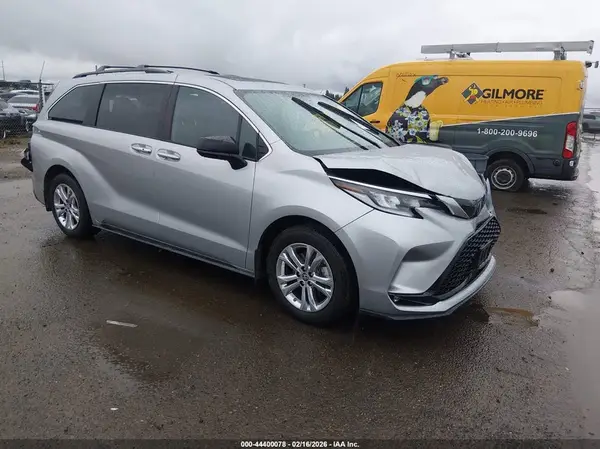5TDDSKFC8PS102811 2023 TOYOTA SIENNA - Image 1