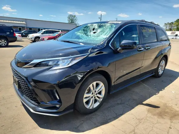 5TDDSKFC9NS073252 2022 TOYOTA SIENNA - Image 1