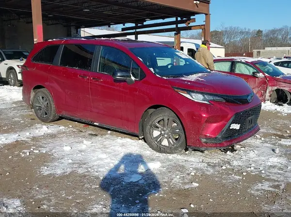 5TDDSKFC9SS163416 2025 TOYOTA SIENNA - Image 1