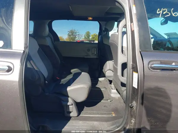 5TDDSKFCXMS014516 2021 TOYOTA SIENNA - Image 8