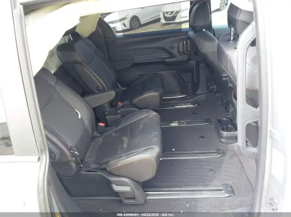 5TDDSKFCXRS143685 2024 TOYOTA SIENNA - Image 8