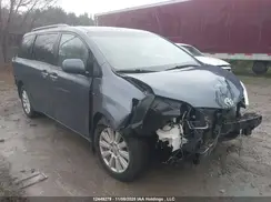5TDDZ3DC0HS160840 2017 TOYOTA SIENNA