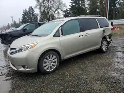5TDDZ3DC0HS163947 2017 TOYOTA SIENNA