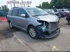 5TDDZ3DC0HS165780 2017 TOYOTA SIENNA