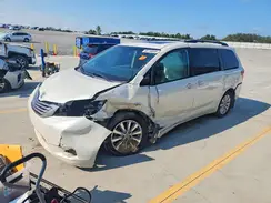 5TDDZ3DC0HS167609 2017 TOYOTA SIENNA