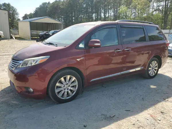 5TDDZ3DC0HS167660 2017 TOYOTA SIENNA - Image 1