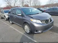 5TDDZ3DC0HS186287 2017 TOYOTA SIENNA