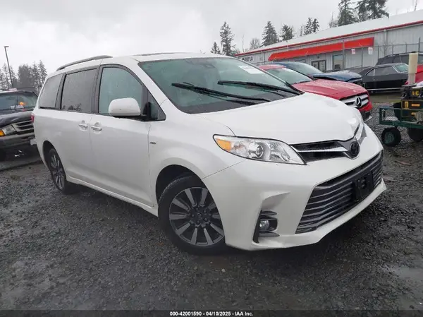 5TDDZ3DC0JS201425 2018 TOYOTA SIENNA - Image 1