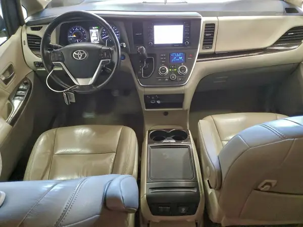 5TDDZ3DC0JS201599 2018 TOYOTA SIENNA - Image 8