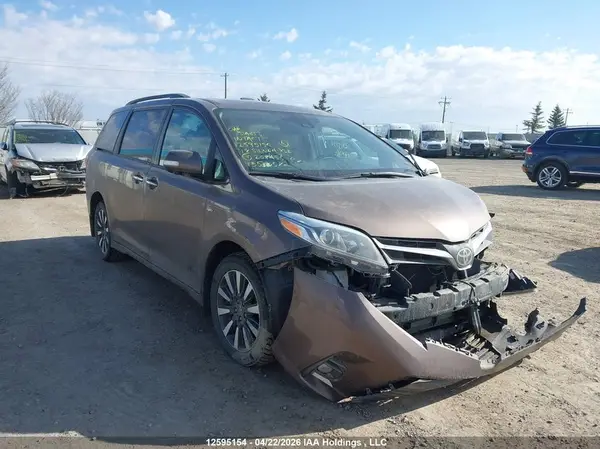 5TDDZ3DC0JS208455 2018 TOYOTA SIENNA - Image 1