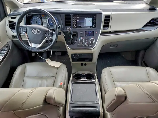 5TDDZ3DC0KS219408 2019 TOYOTA SIENNA - Image 8