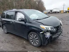 5TDDZ3DC0KS225564 2019 TOYOTA SIENNA