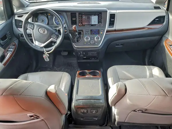 5TDDZ3DC0LS239241 2020 TOYOTA SIENNA - Image 8