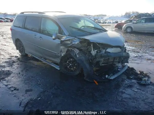 5TDDZ3DC0LS247887 2020 TOYOTA SIENNA - Image 1