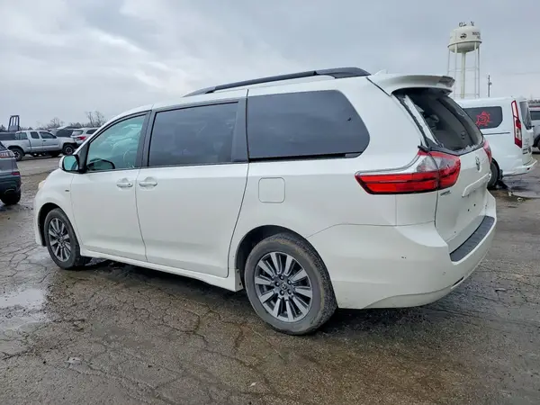5TDDZ3DC0LS249641 2020 TOYOTA SIENNA - Image 2