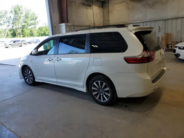 5TDDZ3DC0LS251602 2020 TOYOTA SIENNA - Image 2
