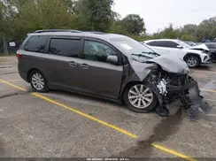 5TDDZ3DC1HS147692 2017 TOYOTA SIENNA