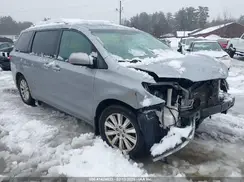 5TDDZ3DC1HS162080 2017 TOYOTA SIENNA