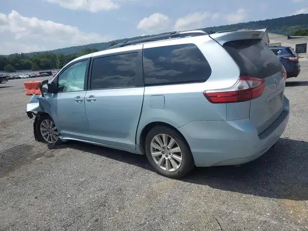 5TDDZ3DC1HS177937 2017 TOYOTA SIENNA - Image 2