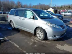 5TDDZ3DC1HS178957 2017 TOYOTA SIENNA
